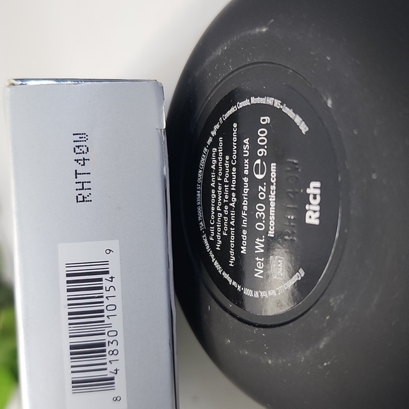 It Celebration Foundation Full Coverage Powder NIB - Picture 7 of 8